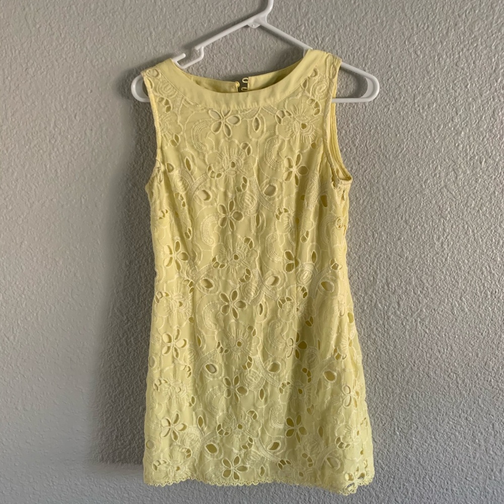 Yellow lace Guess Dress xs